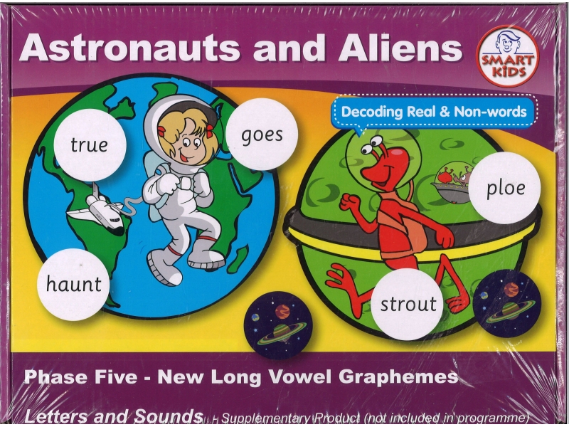 Astronauts And Aliens - Smart Kids